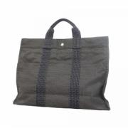 Pre-owned Canvas handbags