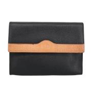 Pre-owned Leather clutches