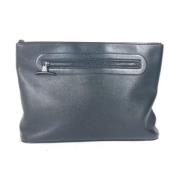 Pre-owned Leather clutches