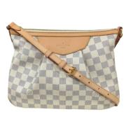 Pre-owned Fabric shoulder-bags