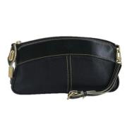 Pre-owned Leather clutches