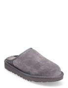 M Classic Slip-On Slippers Tøfler Grey UGG