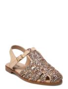 Sandals - Flat - Closed Toe - Op Flate Sandaler Gold ANGULUS