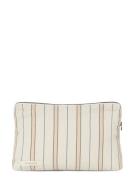 Celia Toiletry Bag Toalettveske Beige STUDIO FEDER