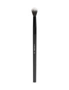 Lancôme Precision Crease Brush Øyenskyggebørste Black Lancôme