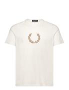 Flocked Laurel Wreath Gra Tee Tops T-shirts Short-sleeved White Fred P...