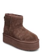 W Classic Mini Platform Shoes Wintershoes Brown UGG