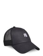 Mini Homefield Trucker Neyyan Accessories Headwear Caps Navy New Era