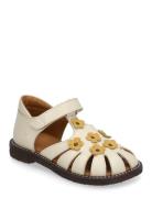 Sandals - Flat - Closed Toe Shoes Summer Shoes Sandals Cream ANGULUS