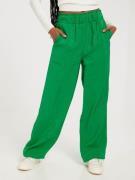 Vero Moda - Vide bukser - Bright Green - Vmqueeny Long Pants Wvn Ga - ...