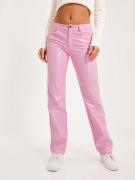 NLY Trend - Bukser - Rosa - Colored PU Pants - Bukser