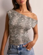 Nelly - Multi/Mønstrete - Asymmetric Shoulder Print Top