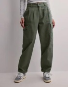 Carhartt WIP - Grønn - W' Collins Pant