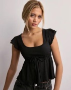 Nelly - Svart - Cute Frill Tie Top