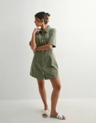 Only - Grønn - Onlsilla 2/4 Short Button Dress Cc