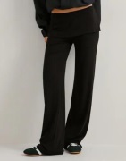 Nelly - Svart - Soft Layer Pants