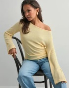Nelly - Gul - Gorgeous Wide Sleeve Sweater