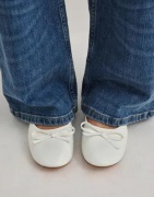 Nelly - Hvit - Effortless Ballerina