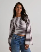 Nelly - Rutete/Stripete - Stripe Wide Sleeve Top