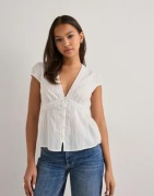 Nelly - Hvit - Striped Lace Detail Blouse