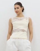 Malina - Hvit - Desire Lace Trimmed Cut Out To