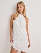 Pieces - Hvit - Pcnolax Sl Dress Wvn