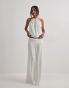 Nelly - Hvit - Low Waist Flowy Maxi Skirt