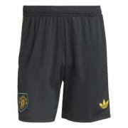 Manchester United 3. shorts 2025/26